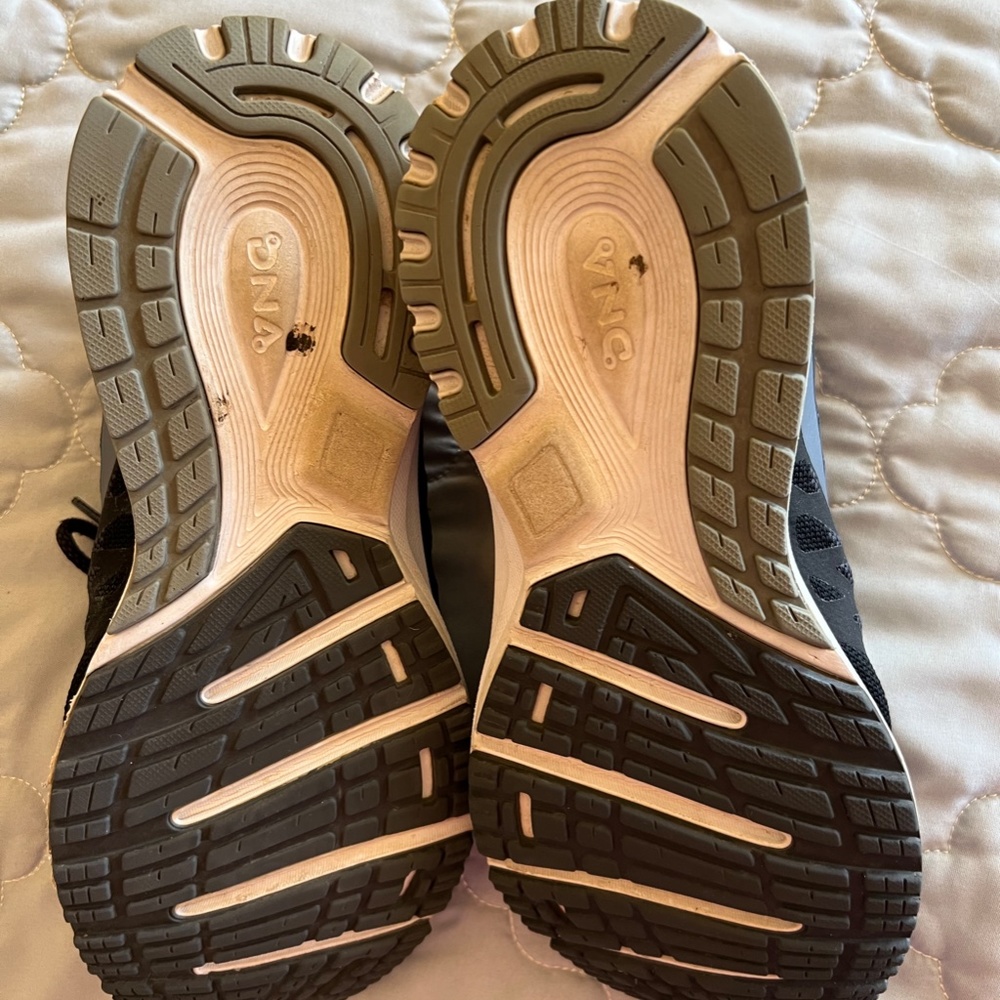 Brooks Revel (#1102601D002) Running Shoes - Size 8 - Picture 3 of 4